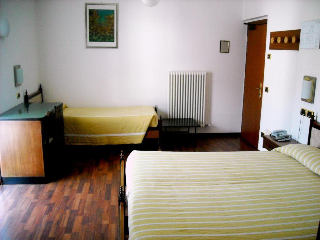 Hotel Faedo Pineta Værelse billede